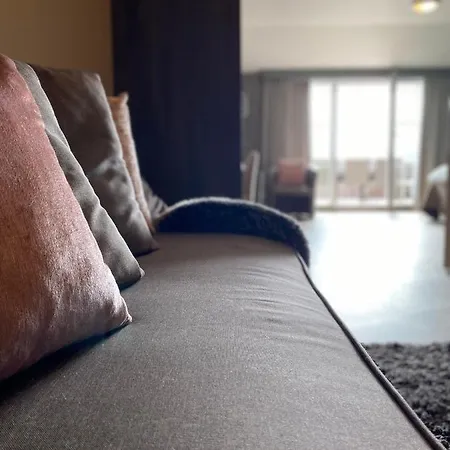 Charmehotel Kruishof 오스텐드
