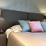 Charmehotel Kruishof ホテル オステンド