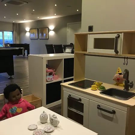 ホテル Charmehotel Kruishof 3*